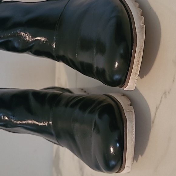 Sorel Harlow Black Waterproof Patent Leather Chelsea Zip Ankle Boots Wmns 8 - Picture 13 of 13